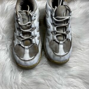 Stylish women White and Gray Sneakers z-coil 7